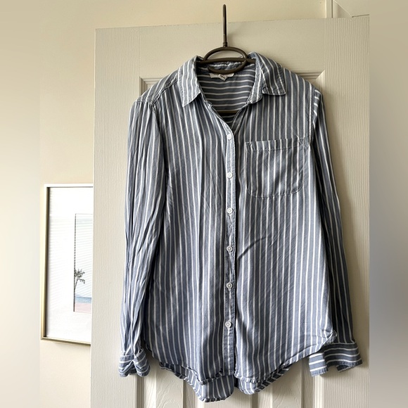 BeachLunchLounge Blue & White Striped Button Down - Picture 3 of 4